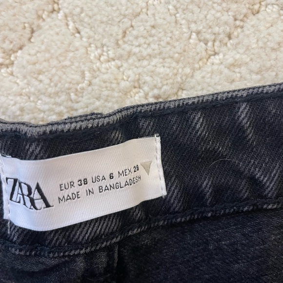 Black Zara Denim Shorts - Picture 3 of 3